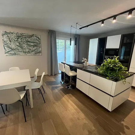 Oleandro By The Sea In Apartamento Tirrenia